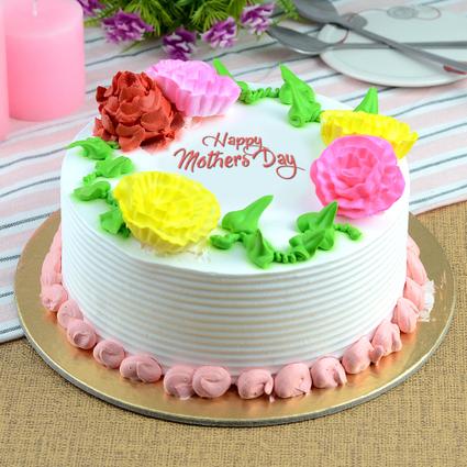 Mom Special Vanilla Cake 1/2 Kg