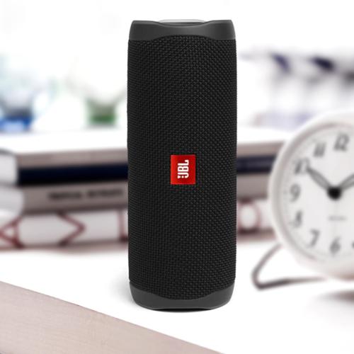 JBL Flip 5 Bluetooth Speaker